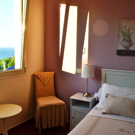 Bahita - Betty's 3* Gabicce Mare